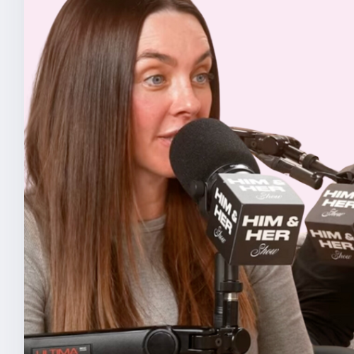 Lauryn Bossnick from the Skinny Confidential talking in to a microphone